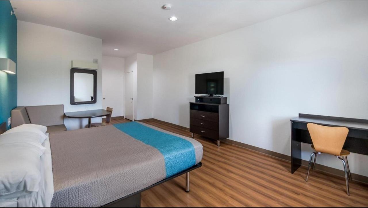 Motel 6-Channelview, TX Buitenkant foto